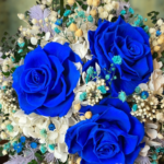 Blauer Rosenstrauß